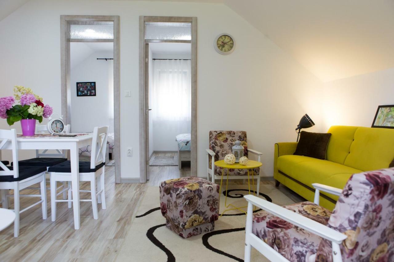 Apartment Kalimero Otočac Exteriör bild